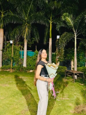 Muskan Panjwani Instagram - Is it just me, or do I still feel 20? 🥺🥺 #chapter25 🥹
#birthday2025 #25years