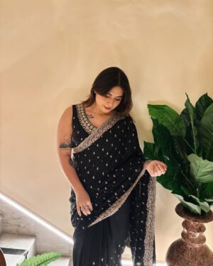 Muskan Roy Instagram - zaalima ✨
wearing: @geetanjaliplaza