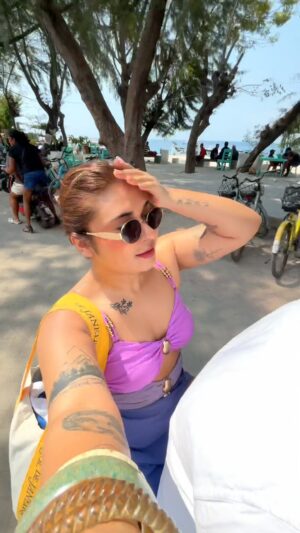 Muskan Roy Instagram - what is this life 🥹🌊🌤️