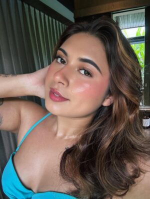 Muskan Roy Instagram - officially an island girl 🌊🌴🌺☀️
bikini top & skirt: @westsidestores
waist chain: Colaba
