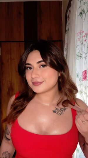 Muskan Roy Instagram - I’m ready to glow and shine ALL THE TIME
comment “link” for the product ✨