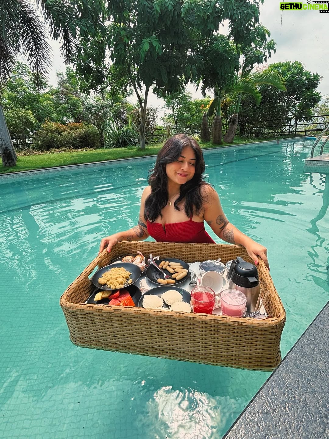 Muskan Roy - 2.9K Likes - nothing that a weekend getaway can’t fix 🧘🏻‍♀️🌤️🌴

@theforestclubresort @thezuperhotels