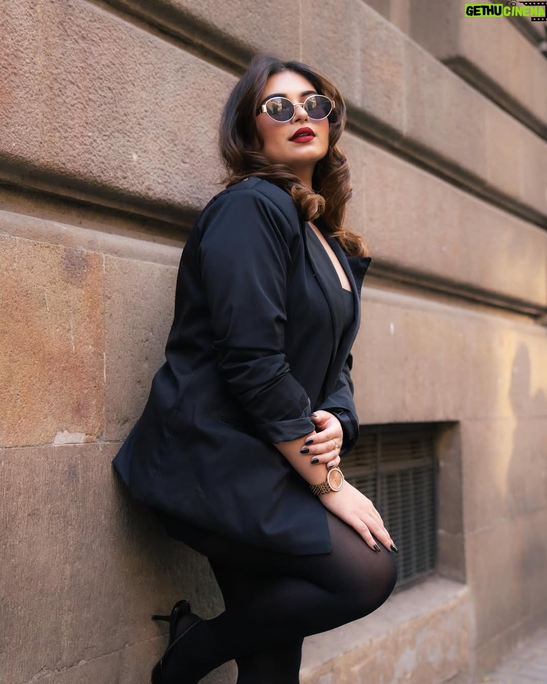 Muskan Roy - 3.4K Likes - kinda busy, talk later

📸: @_sakshidoiphode