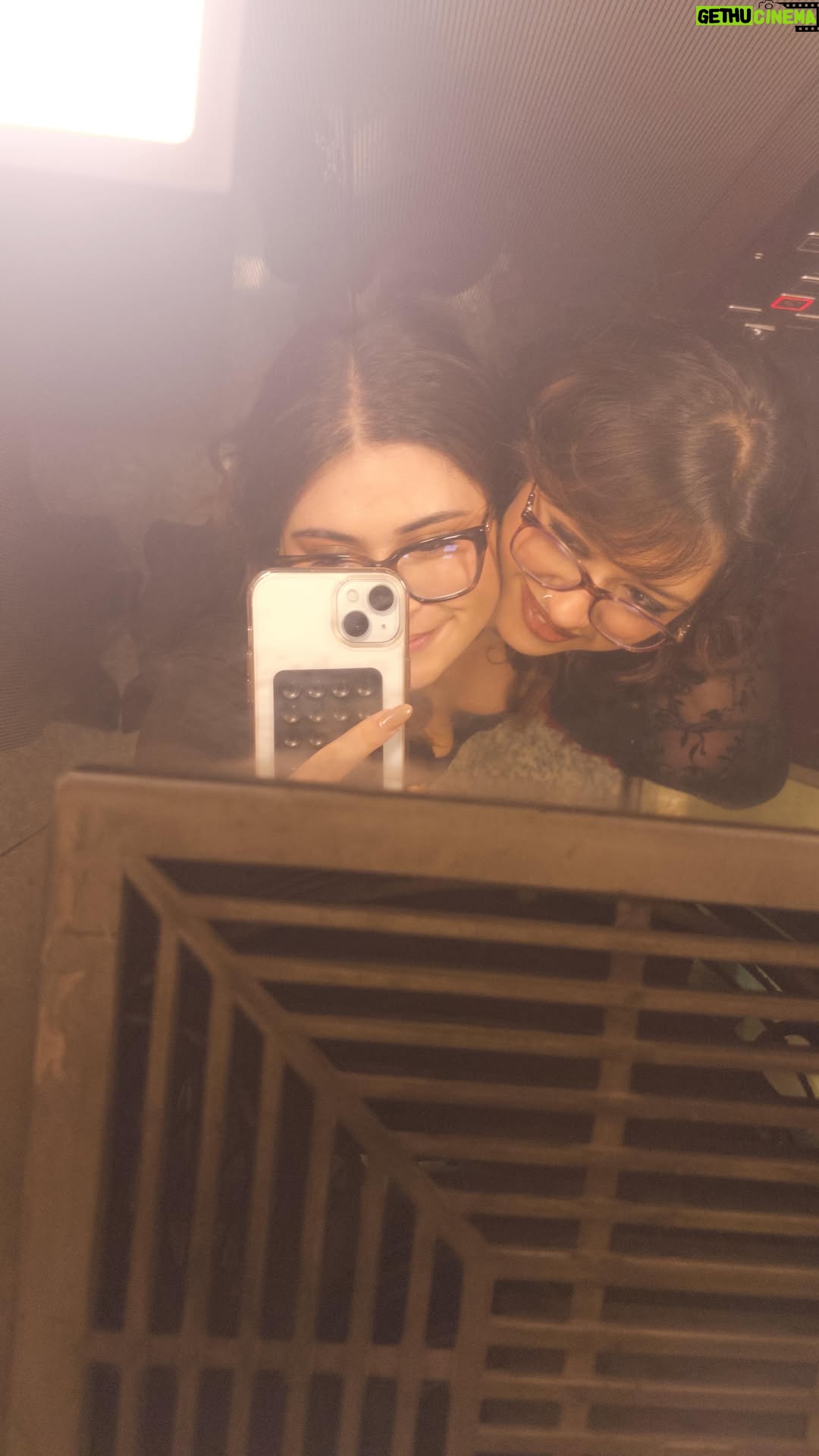 Muskan Roy - 2.7K Likes - hehehehe 🫢🏋️