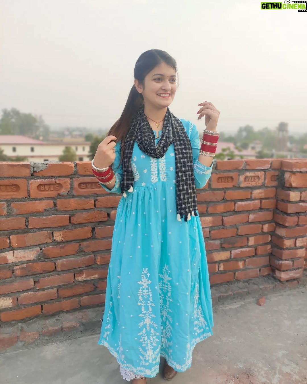Muskan Thakur - 5.2K Likes - 🤍💙🤍

#ootd #punjabi #himachali #suit #girl