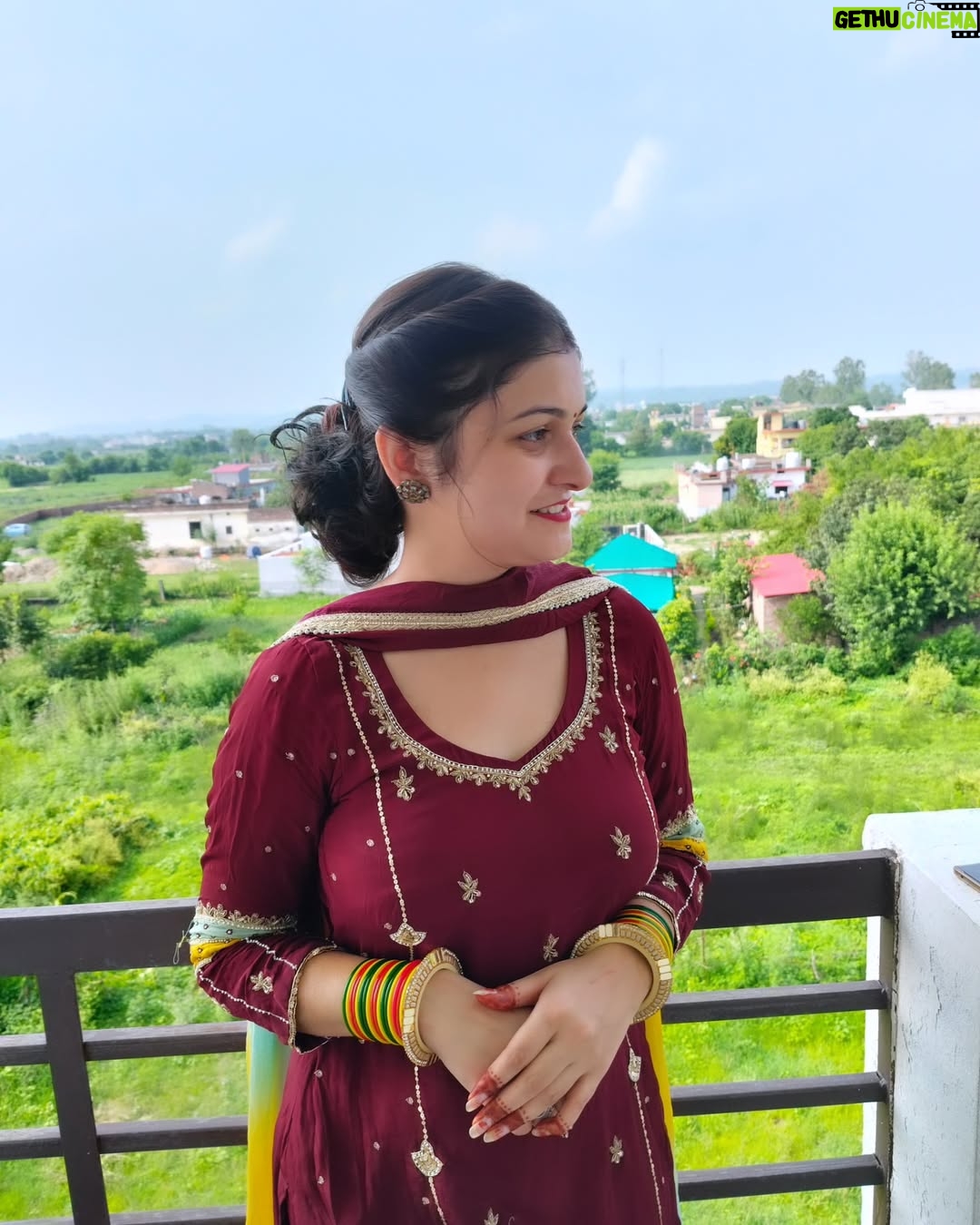 Muskan Thakur - 4.8K Likes - 😍❣️😍
#ootd #punjabi #himachali #suit #girl #viral #trending #explore #muskan____thakur