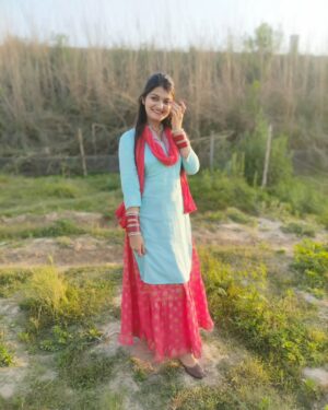 Muskan Thakur Instagram - ❣️💝❣️
#ootd #punjabi #himachali #viral #trending #explore