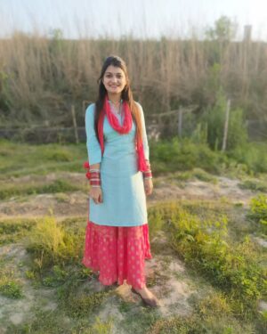Muskan Thakur Instagram - ❣️💝❣️
#ootd #punjabi #himachali #viral #trending #explore