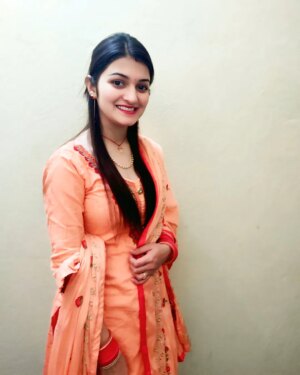 Muskan Thakur Instagram - 😍🧡😍
#ootd #punjabi #himachali #suit #girl #viral #trending #explore #muskan____thakur