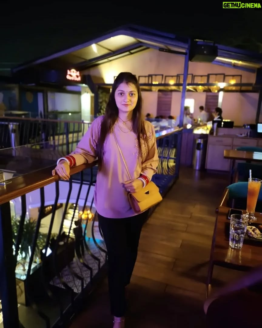 Muskan Thakur - 6.4K Likes - 💞🖤💞
#ootd #chandigarh #thegreatkababfactory