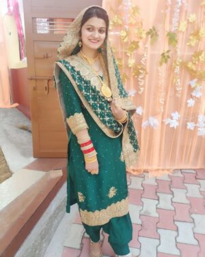 Muskan Thakur Instagram - ❣️💚❣️
#ootd #punjabi #himachali #suit #girl #popular #trending #explore