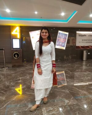 Muskan Thakur Instagram - 🤍❣️🤍
#ootd #punjabi #himachali #suit #girl #viral #trending #explore #muskan____thakur