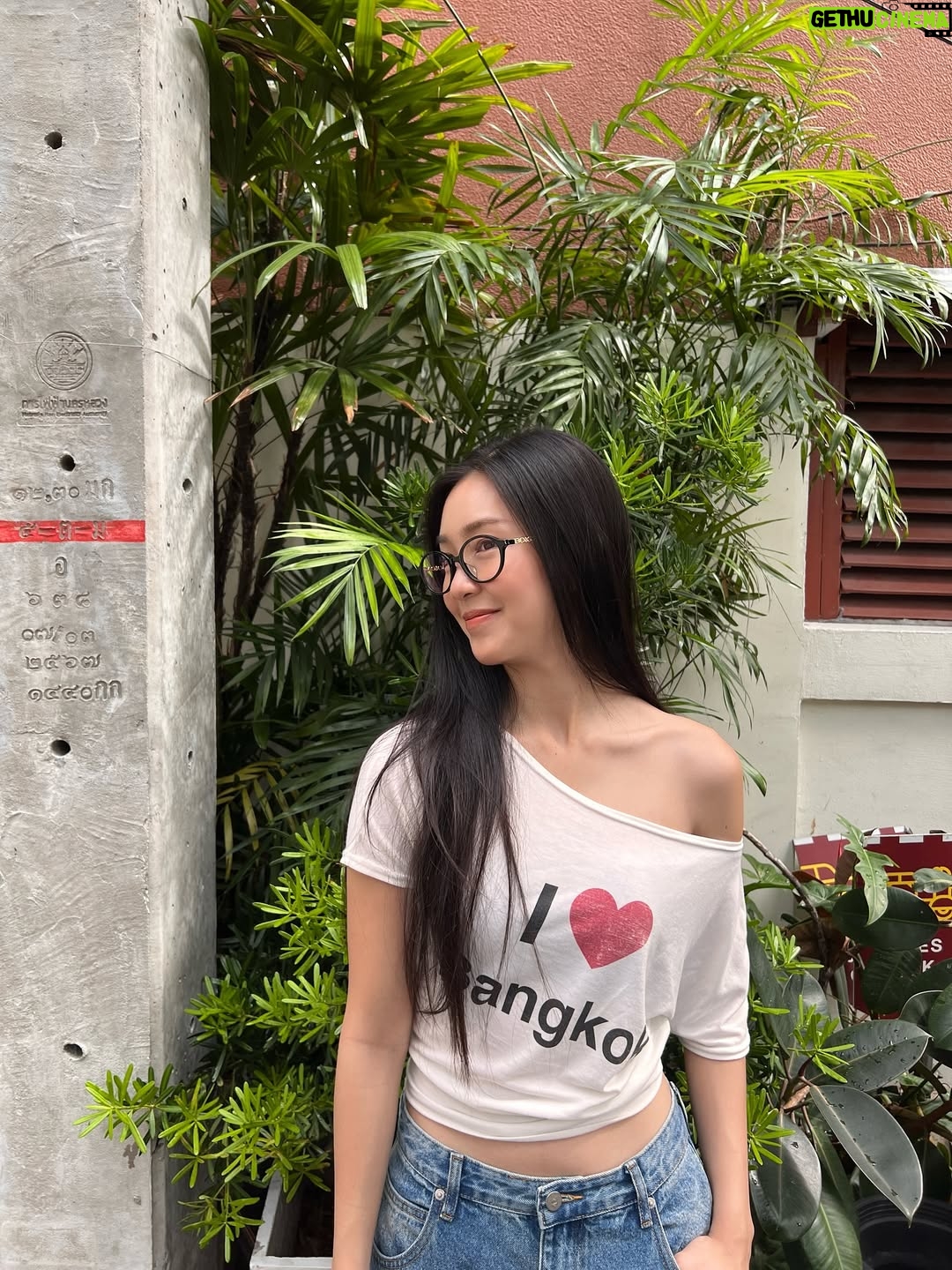 Nachcha Chuedang - 18.7K Likes - I ❤️ Bangkok

#boloneyewearth #boloneyewear #BolonSS25 #sightunstoppable