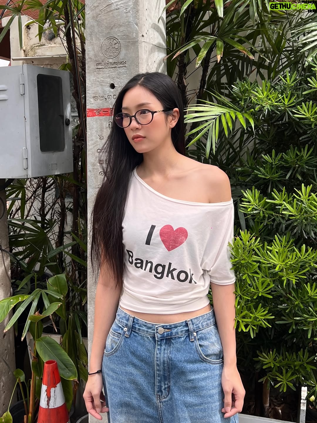 Nachcha Chuedang - 18.7K Likes - I ❤️ Bangkok

#boloneyewearth #boloneyewear #BolonSS25 #sightunstoppable