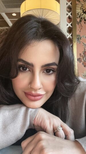 Nadine Das Instagram - حبي لها رغم الظروف القاسيه رغم المحن 🇾🇪