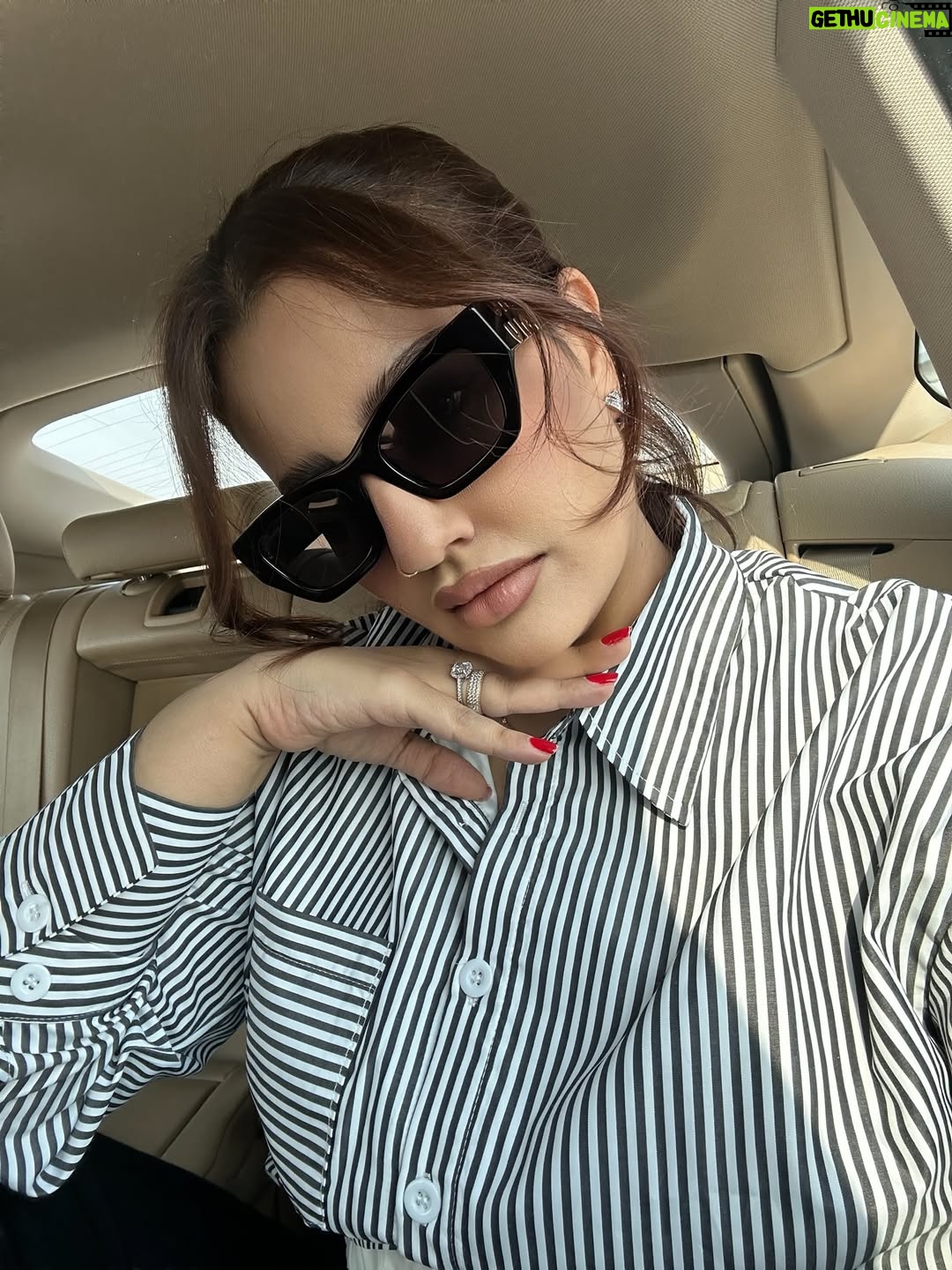 Nadine Das - 89 Likes - 