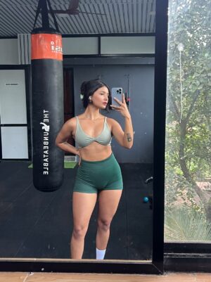 Naina Uttam Instagram - If I drop my own activewear line one of these days, don’t be surprised 👀
#plantpowered
#manifestingwhatiwant