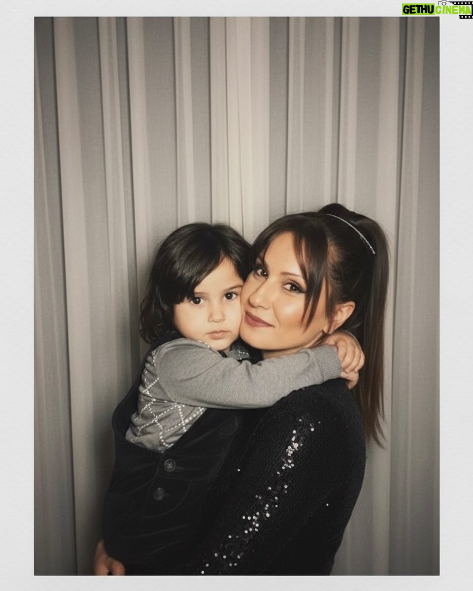 Nalan - 2.7K Likes - Hâlâ içimdesin Naniş hiçbir yere gitmedin. 💕💕💕💕