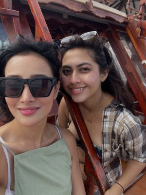 Nalini Negi Instagram - Happy Birthday @reem_sameer8 

You are one of the closest to me and someone who has always been there whenever I needed you the most. Not just for me but for everyone around you in their hard times you have always there and no wonder everyone adores you and still chooses you as their friend. You have such a pure heart taking others problems as your own and doing whatever its takes to help…

Thank you for being there, and thank you for being you. On your birthday i just wish you more and more happiness & success because you truly deserve it. Thank you for this beautiful friendship.. Thank you for everything you do and for being the gem of a friend 😘 love you to the moon & back ♾️ 🧿