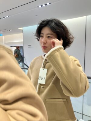 Nam Ji-hyun Instagram - 생일 축하해주신 모든 분들 감사합니다🎉🫶🥳
일상 사진을 드리고 싶은데
올해는 전부 드라마촬영 일상밖에 없어서
작년 미공개 뮌헨 사진을 준비해보았습니다🤭
모두 환절기니 감기 조심하시구 건강하세요💙💙💙
