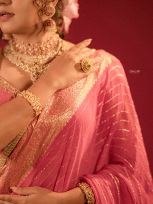 Namratha Gowda Instagram - ✨

Outfit: @radheysdesignerstudio 
Makeup and hair: @makeoversbyamitha_lekha 
Sourced by: @likitha_suresh_ 
Jewellery: @velvetboxby 
Shot by: @umesh__photography___
