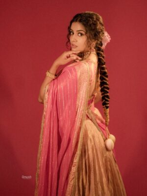 Namratha Gowda Instagram - ✨

Outfit: @radheysdesignerstudio 
Makeup and hair: @makeoversbyamitha_lekha 
Sourced by: @likitha_suresh_ 
Jewellery: @velvetboxby 
Shot by: @umesh__photography___