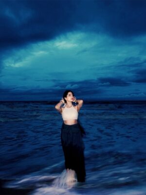 Nancy Arora Instagram - Everything comes to You at the RIGHT TIME 🤍🥀

.
.
.
#trendingnow #explorepage #instadaily #dailypost #inancyarora #fashionblogger #likesforlike #fashionmodel #dailypost #lifestyle  #foryou #beach #look