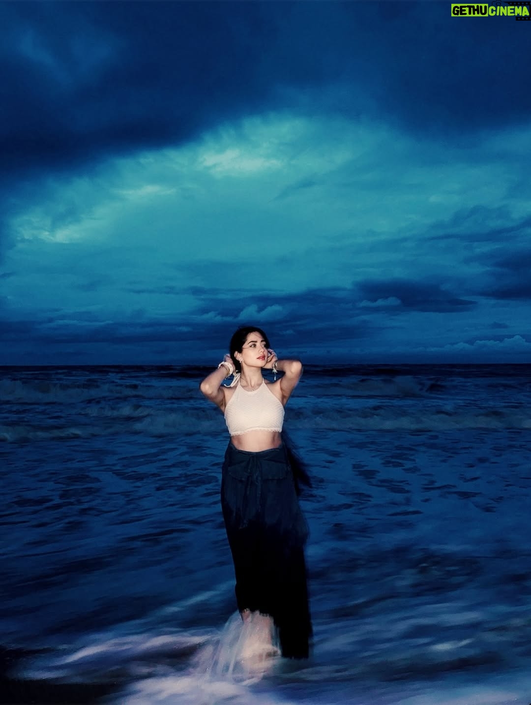 Nancy Arora - 6.2K Likes - Everything comes to You at the RIGHT TIME 🤍🥀

.
.
.
#trendingnow #explorepage #instadaily #dailypost #inancyarora #fashionblogger #likesforlike #fashionmodel #dailypost #lifestyle  #foryou #beach #look