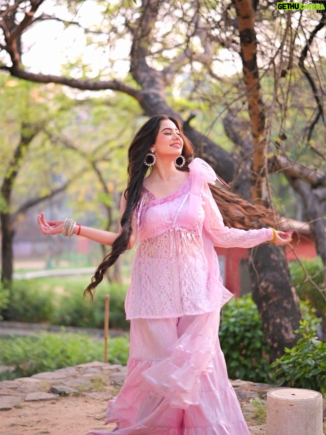 Nancy Arora - 17.2K Likes - When God sends a replacement, you forget everyone who left…🤍🪬

Outfit by @ethnicwearby_meet 🌸

.
.
.

#trendingnow #explorepage #instadaily #dailypost #inancyarora #fashionblogger #likesforlike #fashionmodel #dailypost #lifestyle  #foryou #traditional #look