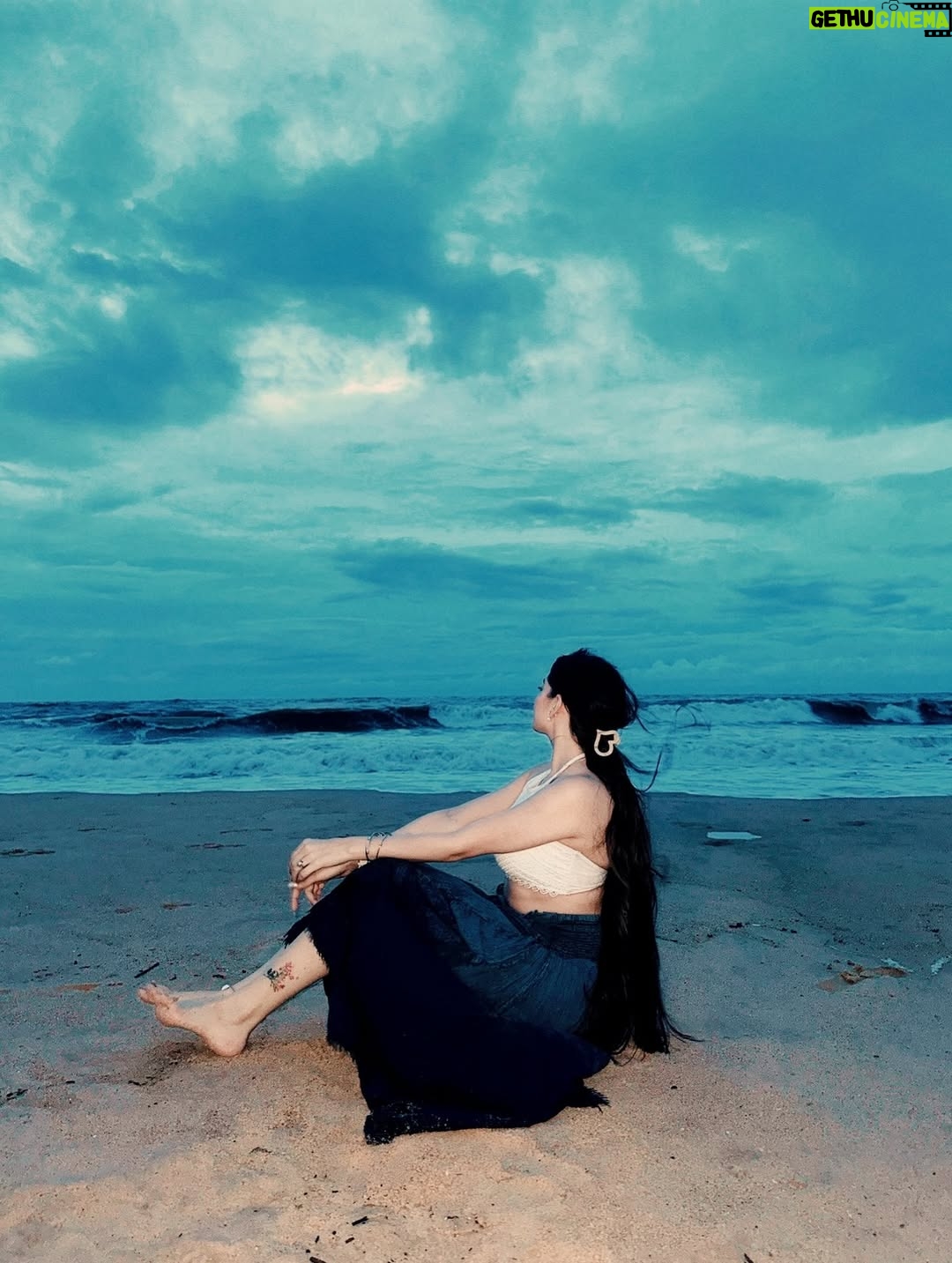 Nancy Arora - 6.2K Likes - Everything comes to You at the RIGHT TIME 🤍🥀

.
.
.
#trendingnow #explorepage #instadaily #dailypost #inancyarora #fashionblogger #likesforlike #fashionmodel #dailypost #lifestyle  #foryou #beach #look