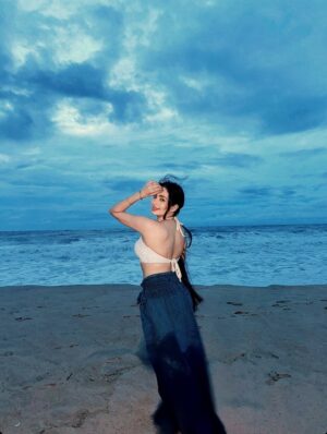 Nancy Arora Instagram - Everything comes to You at the RIGHT TIME 🤍🥀

.
.
.
#trendingnow #explorepage #instadaily #dailypost #inancyarora #fashionblogger #likesforlike #fashionmodel #dailypost #lifestyle  #foryou #beach #look