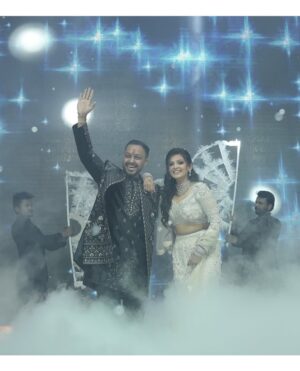 Nancy Goyal Instagram - Jindagi gulzaar hai , ab jo hatho mein tera hath hai.❤️🧿
Best decision was asking you to marry me @nancygoyalofficial ❤️🧿