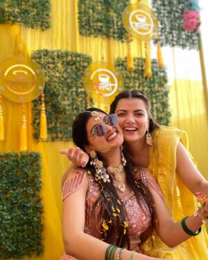 Nancy Goyal Instagram - Banno ki saheli ❤️ @nancygoyalofficial
#haldi 💛