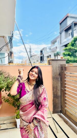Nancy Goyal Instagram - Yh sab khamiya toh sab m bhri hai!