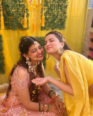 Nancy Goyal Instagram - Banno ki saheli ❤️ @nancygoyalofficial
#haldi 💛