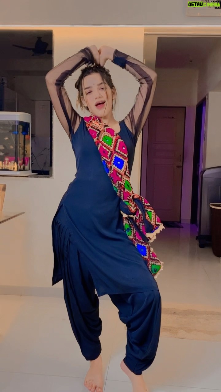 Nancy Suryavanshi - 20.4K Likes - Dance 🔥
.

.

#dholida #gangubaikathiawadi #gangu #nancy #dancelover #dance