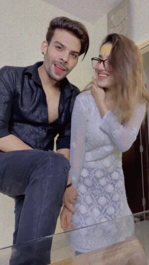 Nancy Suryavanshi Instagram - Mere sapno me aake mujhpe tu kar ehsan haaye❤️❤️❤️
.
.
.
.
#rockstar107 #bawal27 #khanarmanzahid #armanway #armanworld #rap #rapmyworld #brokenheart #goodlook #attitude #gullyboy #rapper #armanrap #armanzahid #rapmusic #tranding #trand #look