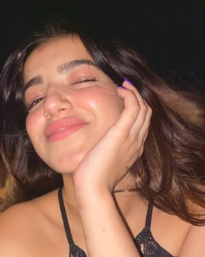Nancy Suryavanshi Instagram - Night vibes 🥰
.
.
.
#instaphotos #look #nightvibes #mumbai