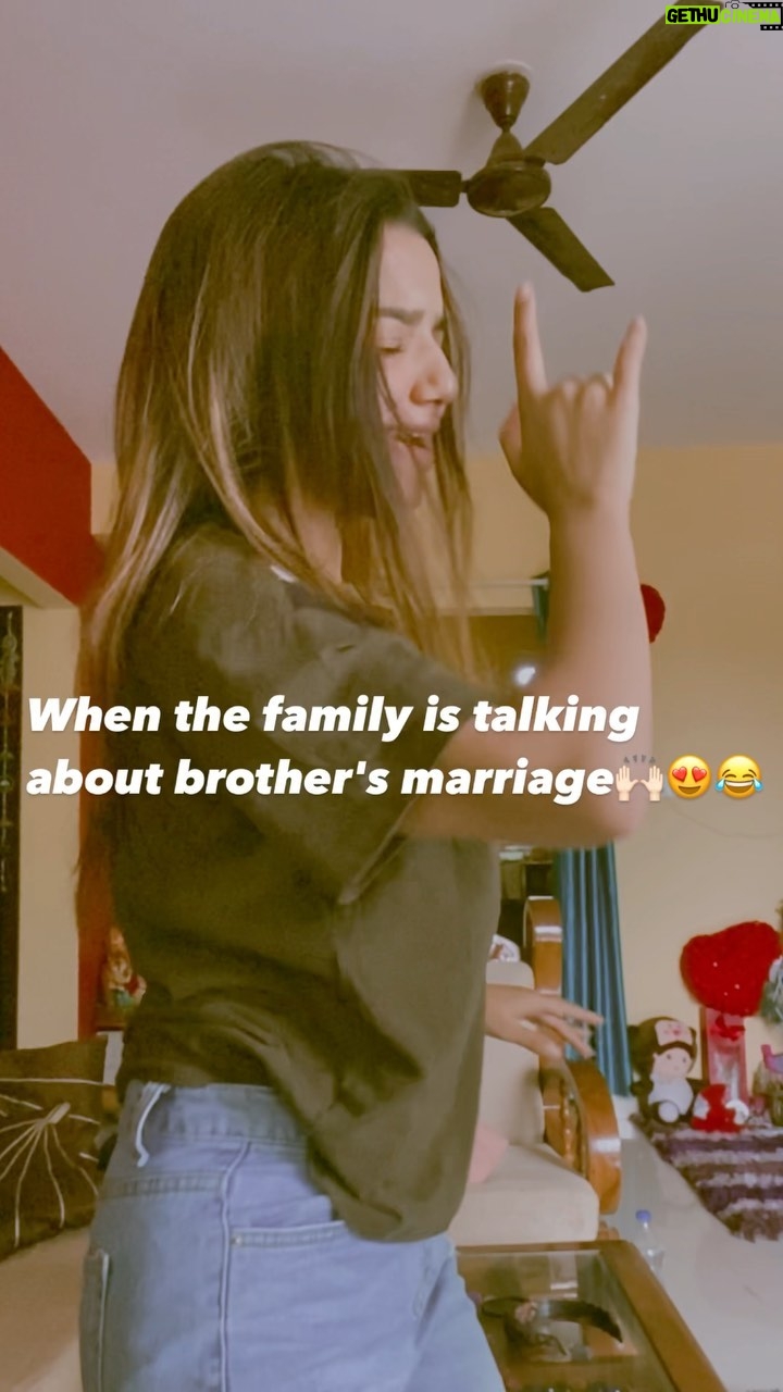 Nancy Suryavanshi - 33.3K Likes - Aye haye maje 😂🙌🏻🔥
.
. @strange_evil_17771 
.
#brothermarriage #instagood #reelitfeelit #ayehaymaje #punjab
