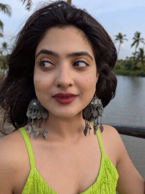 Nandana Varma Instagram - 💚
👗 : @pallavibynaveena
📸: @minnajohns
Styling : @darsana_salim