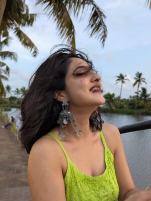 Nandana Varma Instagram - 💚
👗 : @pallavibynaveena
📸: @minnajohns
Styling : @darsana_salim