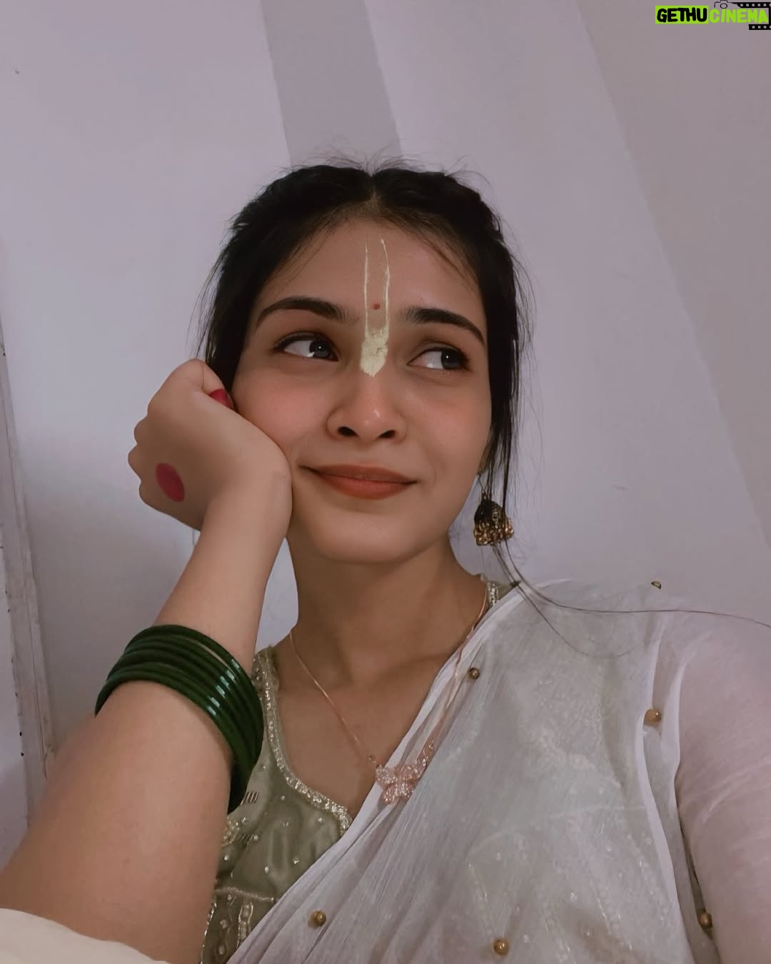 Nandini - 6.4K Likes - 🦚Happy Janmashtami! May you be blessed with the divine grace of Lord Krishna🦚 #nandians💗 #repost