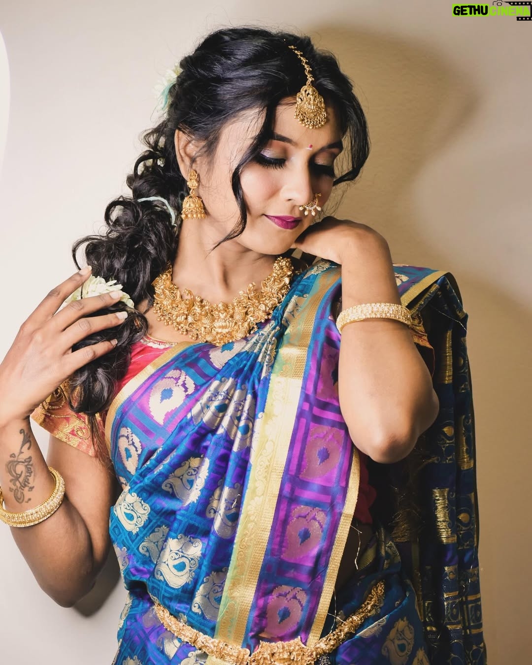 Nandini Padmukh - 145 Likes - South Indian look ❤️✨

MUA : @nehazzglammy__mua
VC : @sumieclicks