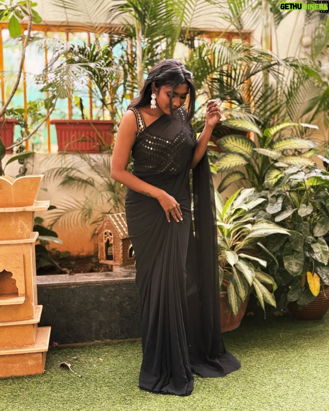 Nandini Padmukh - 96 Likes - पहेले नही थी चांदनी 🌙✨