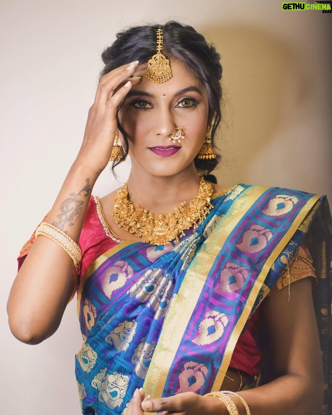 Nandini Padmukh - 145 Likes - South Indian look ❤️✨

MUA : @nehazzglammy__mua
VC : @sumieclicks