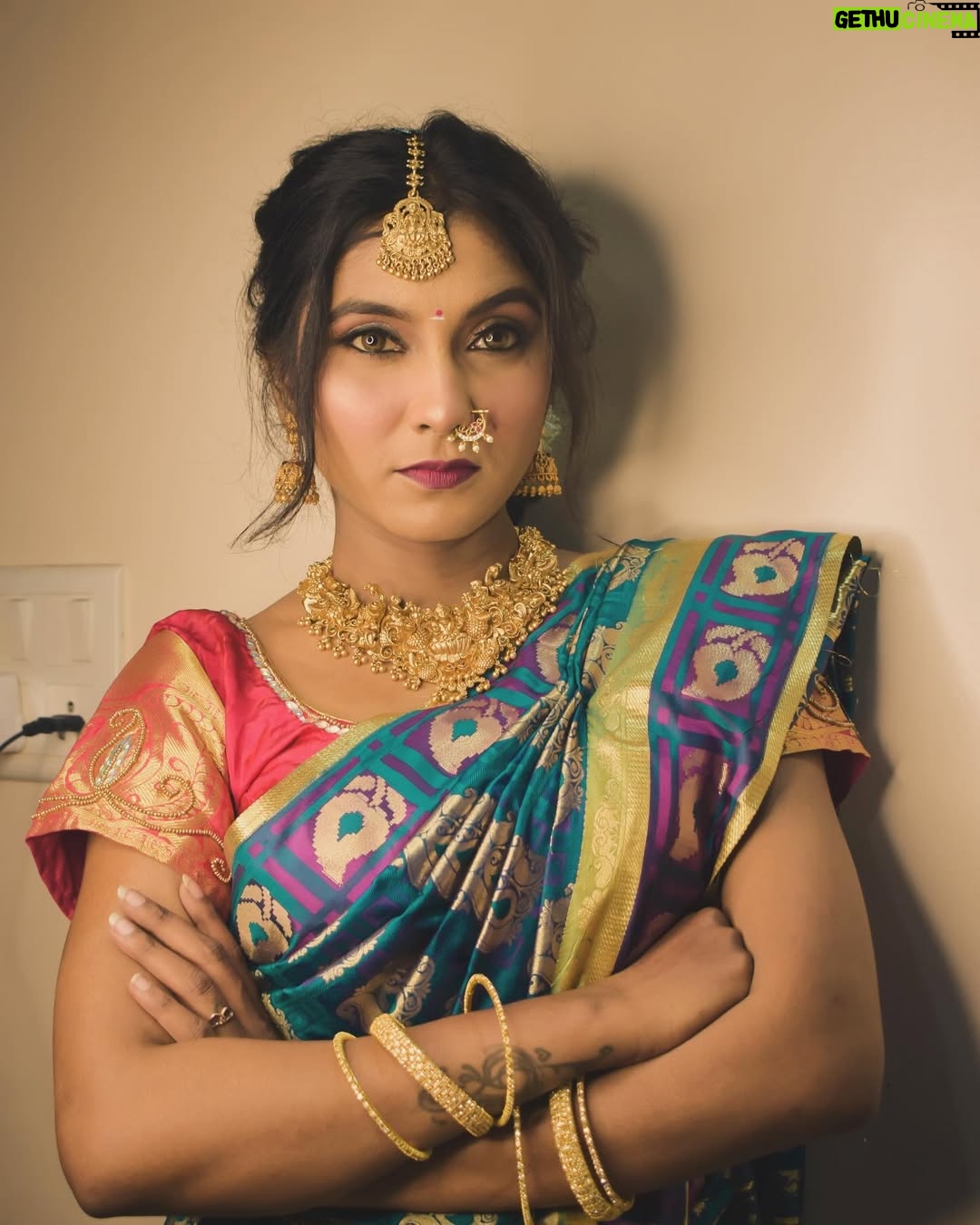 Nandini Padmukh - 145 Likes - South Indian look ❤️✨

MUA : @nehazzglammy__mua
VC : @sumieclicks