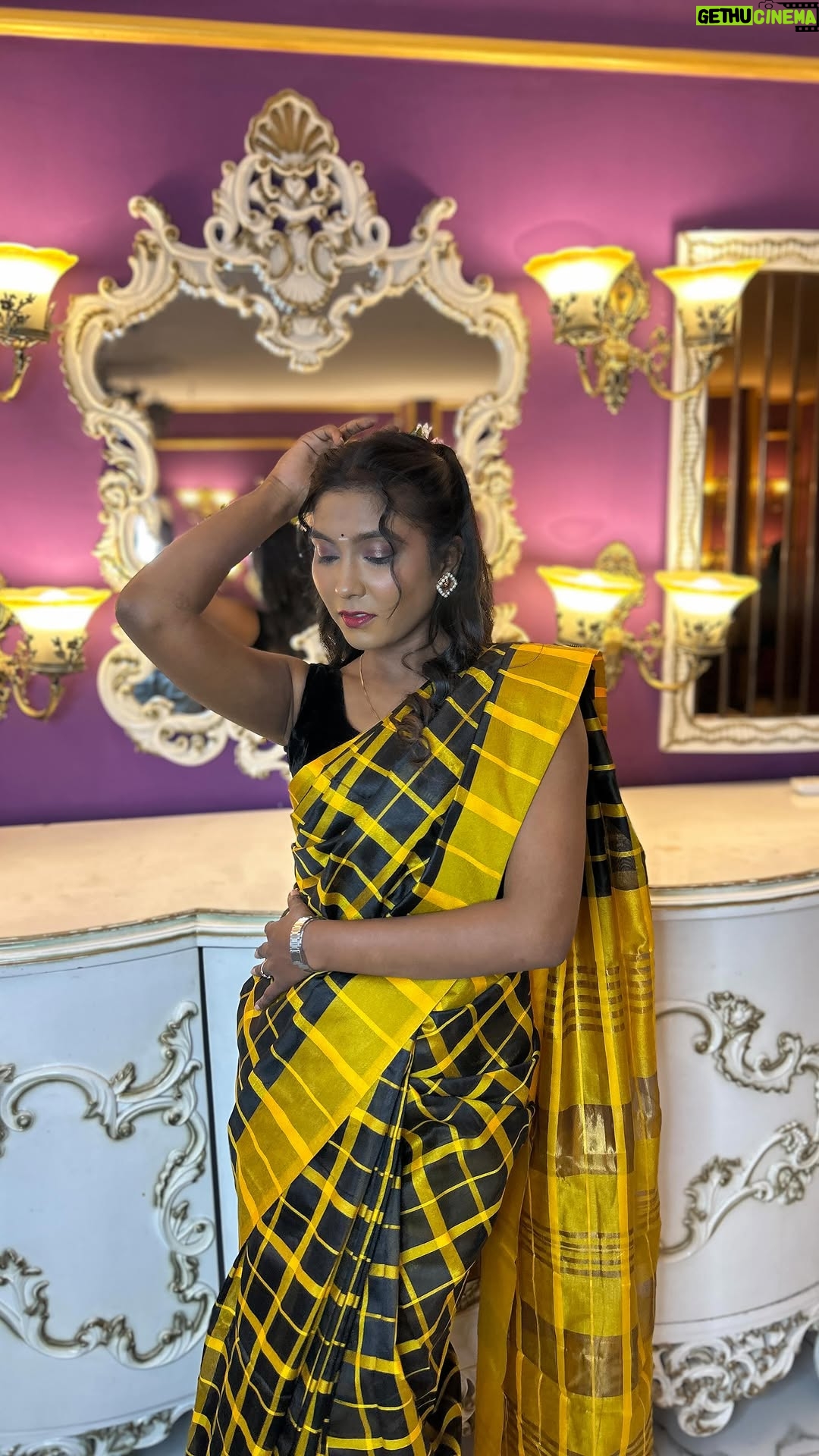 Nandini Padmukh - 68 Likes - South indian look with no filter 🫶🏻
Mua :- @deep_makeover_9505 
Model :- @rhythmic__girl