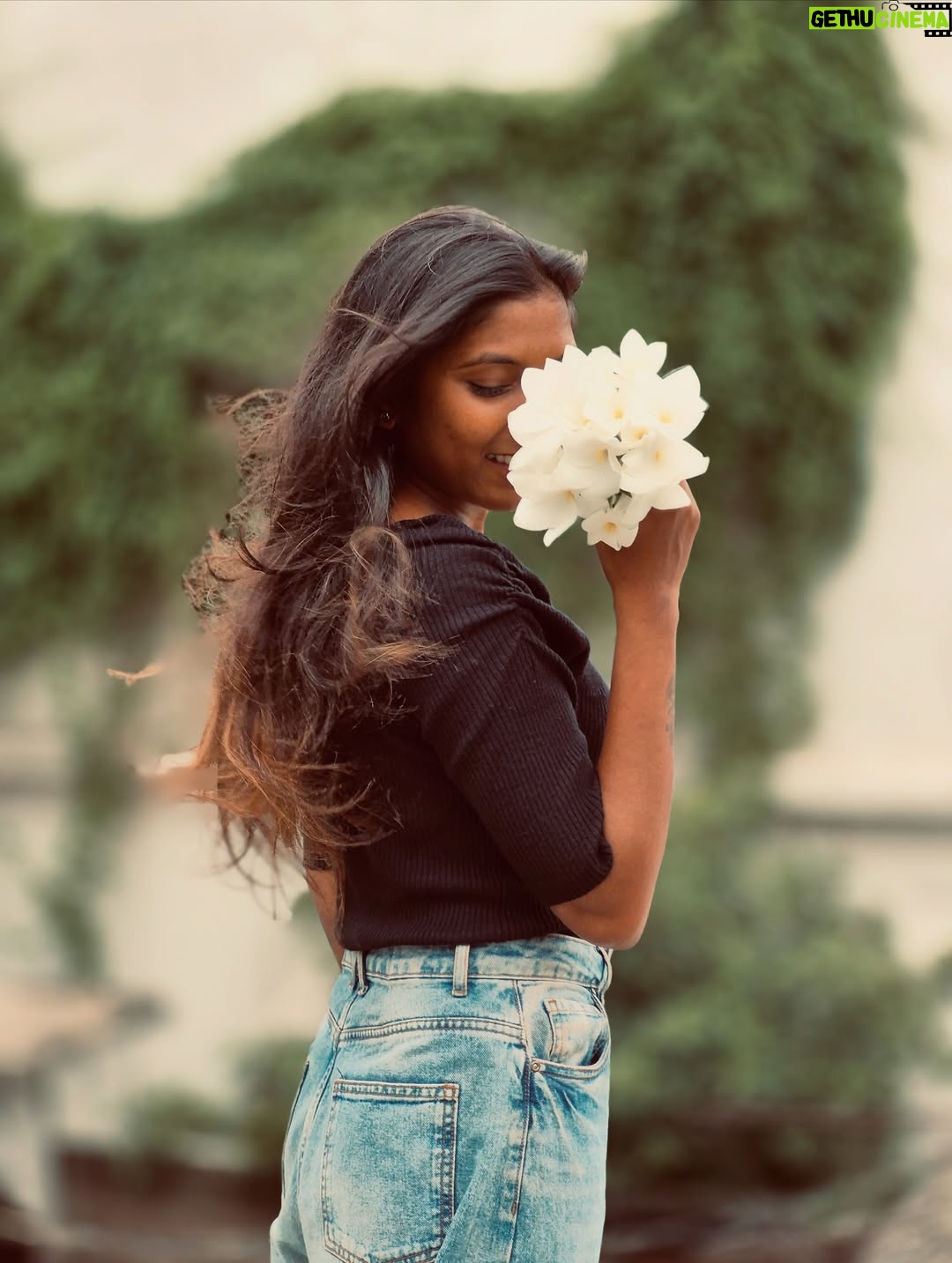 Nandini Padmukh - 3 Likes - “She wore flowers in her soul, not just her hair.”✨