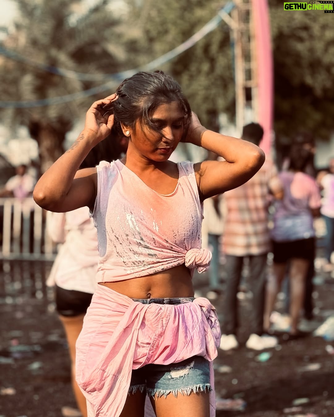 Nandini Padmukh - 135 Likes - Happy holi ✨

#happyholi #holi #happyholi2025 #holivibes