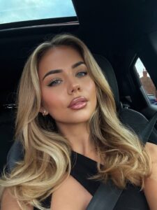 Actress Natalia Zoppa HD Photos and Wallpapers October 2025